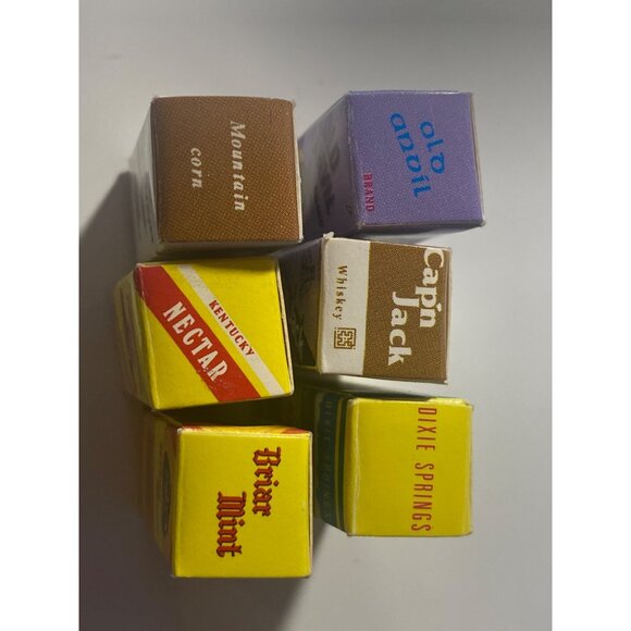 VTG Dollhouse Miniatures Liquor Bottles Capn Jack Old Anvil 6 Piece TOYS EMPTY - Picture 5 of 5